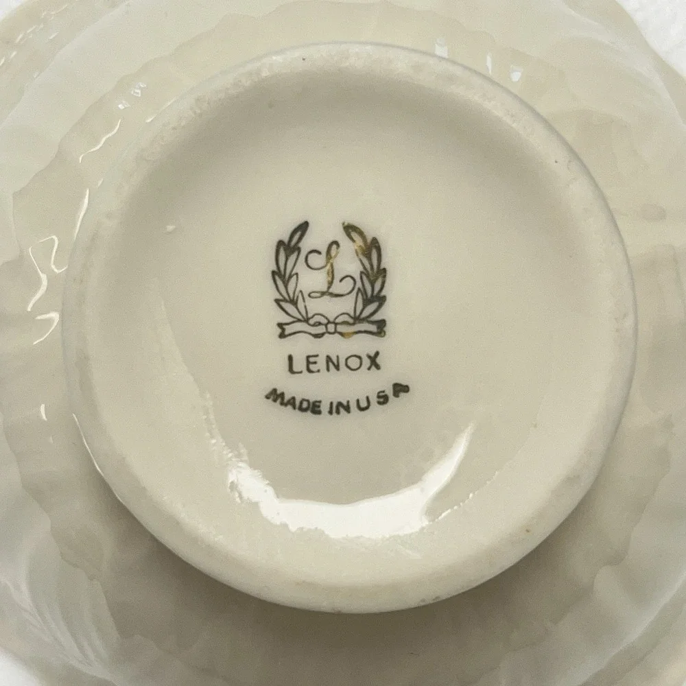 Vintage Lenox Cabbage Leaf Bowl‎ Ivory 24K Gold Trim Footed Candy Nut Bowl